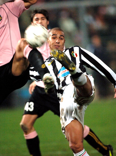 进攻端通过 进攻端通过