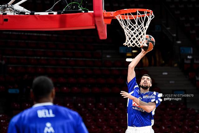 巴塞罗那5比0大胜毕尔巴鄂竞技，强势晋级西班牙超级杯决赛